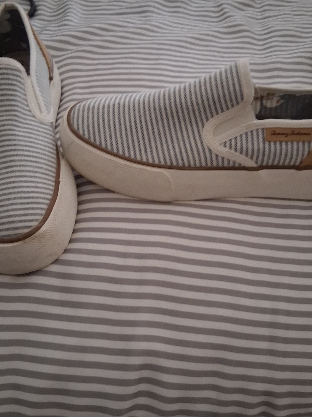 Tommy Bahama Womens Slip-On Striped Canvas Loafers in White and Gray